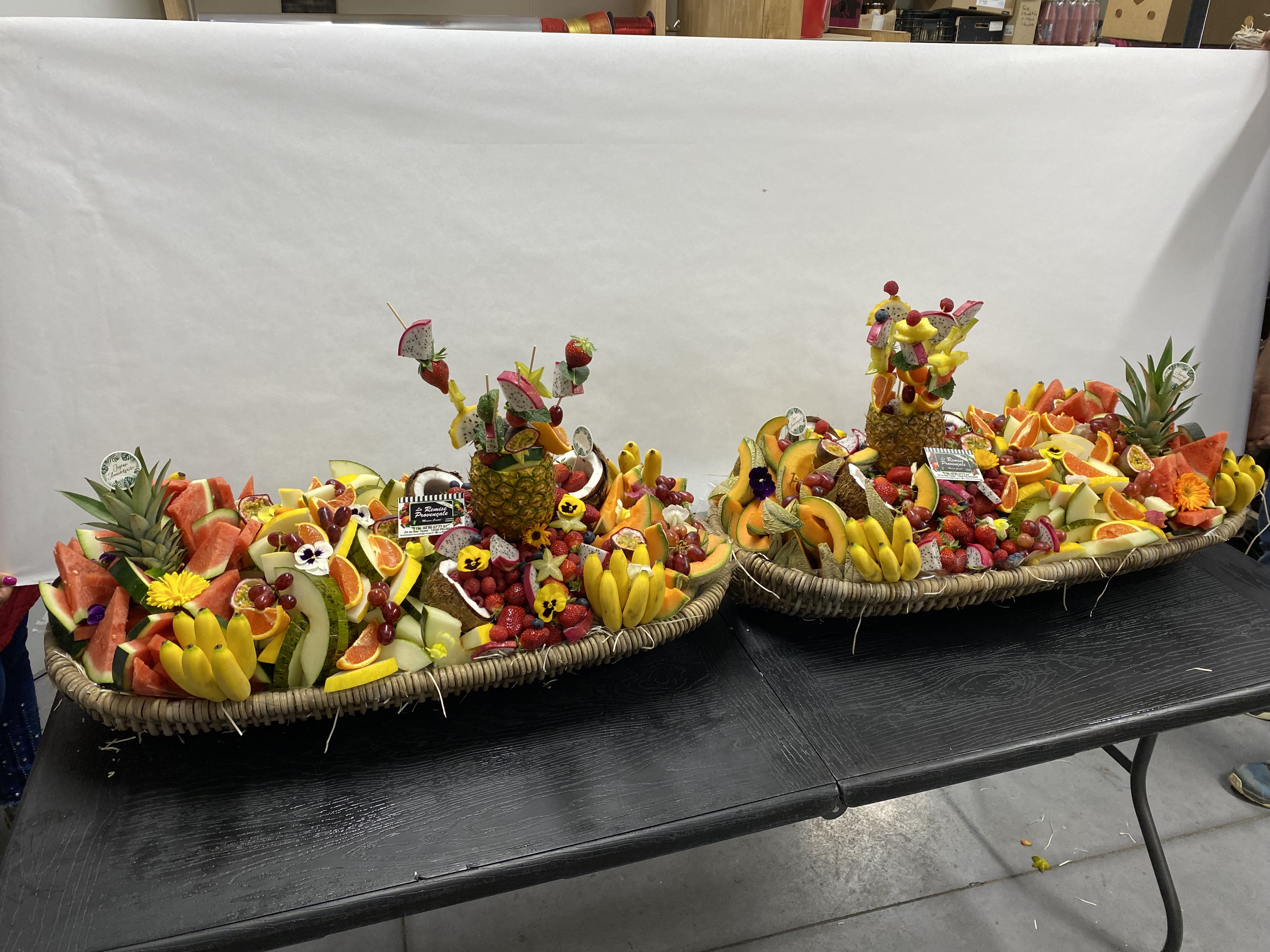 primeur pelissanne-produits locaux salon de provence-cremerie lancon provence-corbeilles de fruits miramas-epicerie fine lambesc-fruits et legumes pour collectivites saint cannat-fruits et legumes aurons