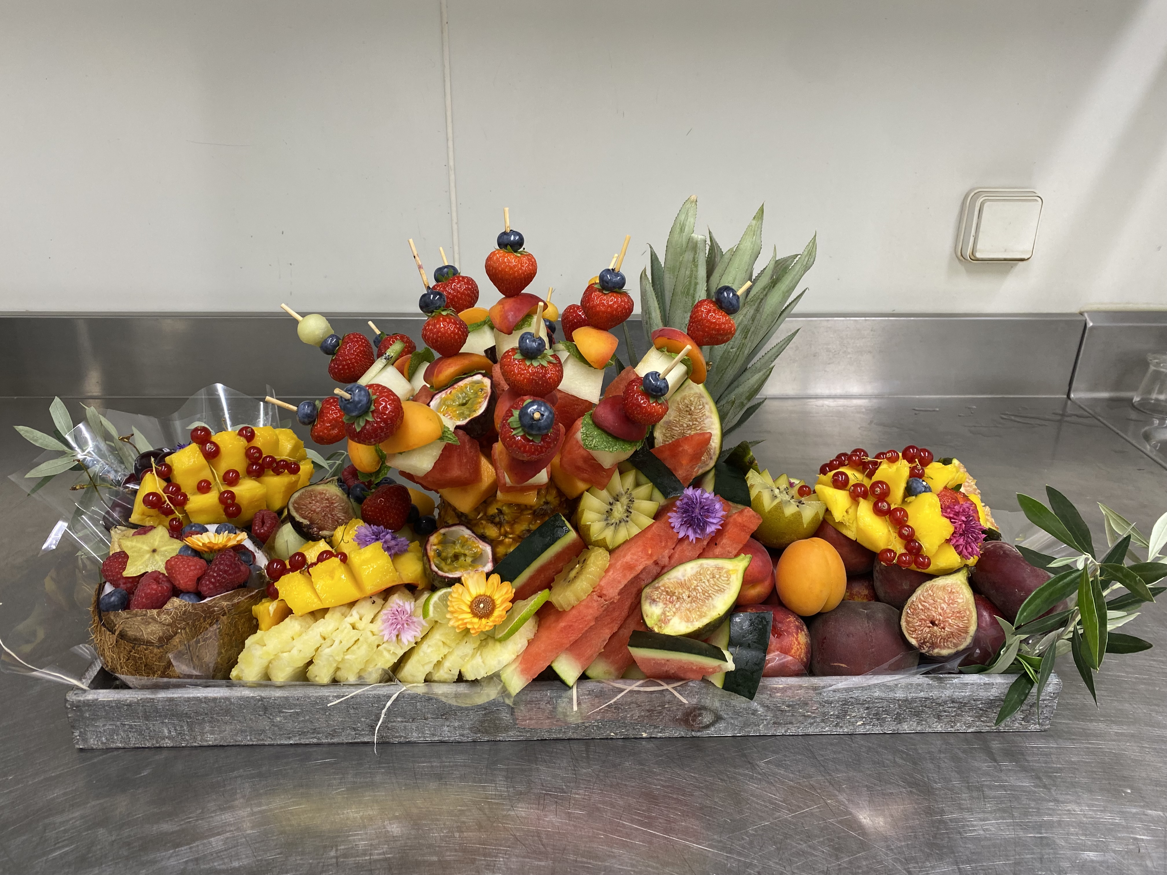 primeur pelissanne-produits locaux salon de provence-cremerie lancon provence-corbeilles de fruits miramas-epicerie fine lambesc-fruits et legumes pour collectivites saint cannat-fruits et legumes aurons