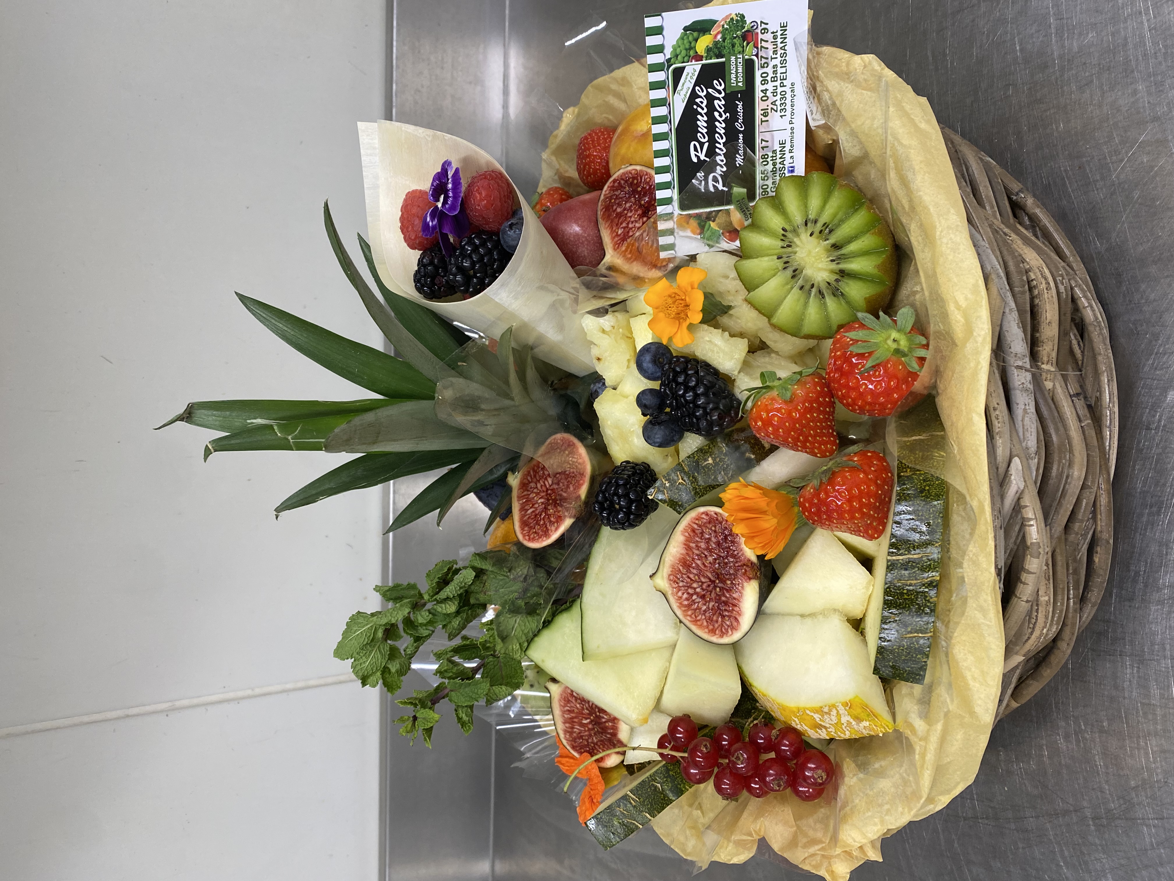 primeur pelissanne-produits locaux salon de provence-cremerie lancon provence-corbeilles de fruits miramas-epicerie fine lambesc-fruits et legumes pour collectivites saint cannat-fruits et legumes aurons