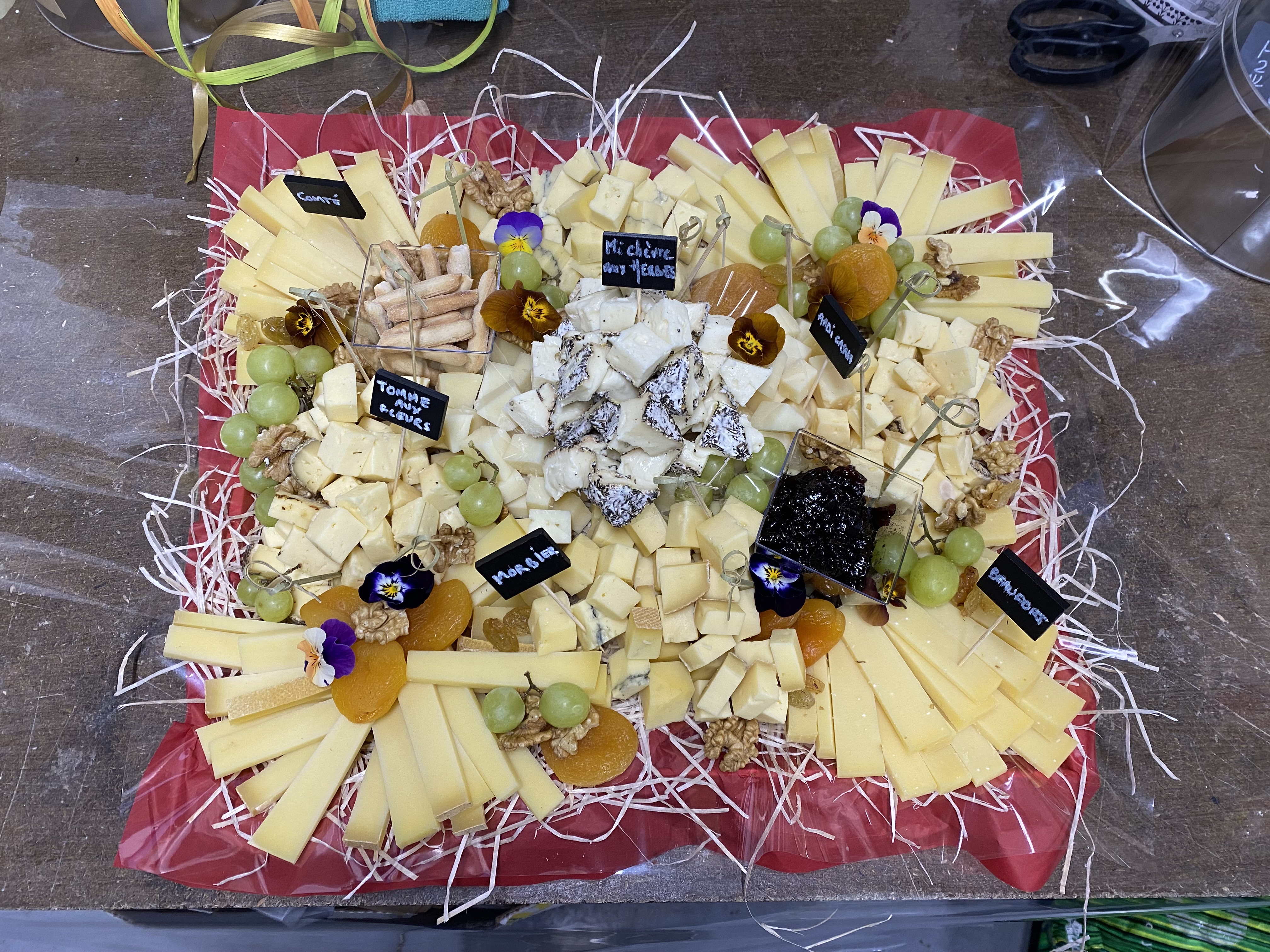 primeur pelissanne-produits locaux salon de provence-cremerie lancon provence-corbeilles de fruits miramas-epicerie fine lambesc-fruits et legumes pour collectivites saint cannat-fruits et legumes aurons